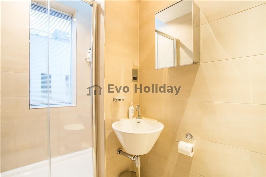 3 bedroom home in the centre of Soho