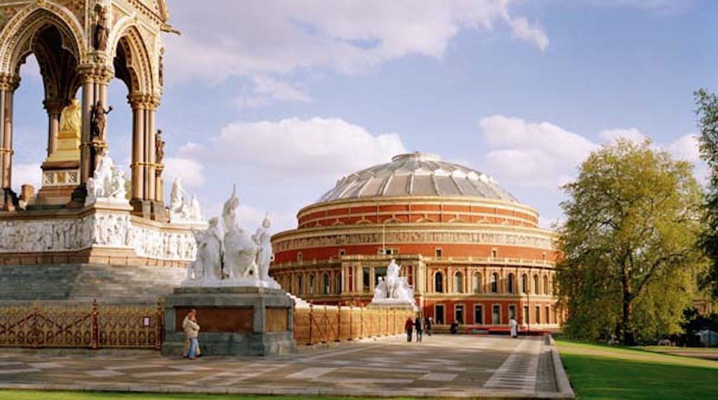 A spacious flat between Leicester Square, Covent Garden and PIccadilly Circus