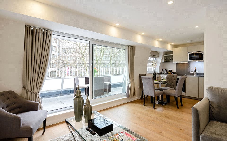 Two bedrooms in heart of Kensington