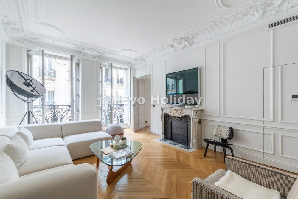 Luxurious Apartment near Champs-Elysees