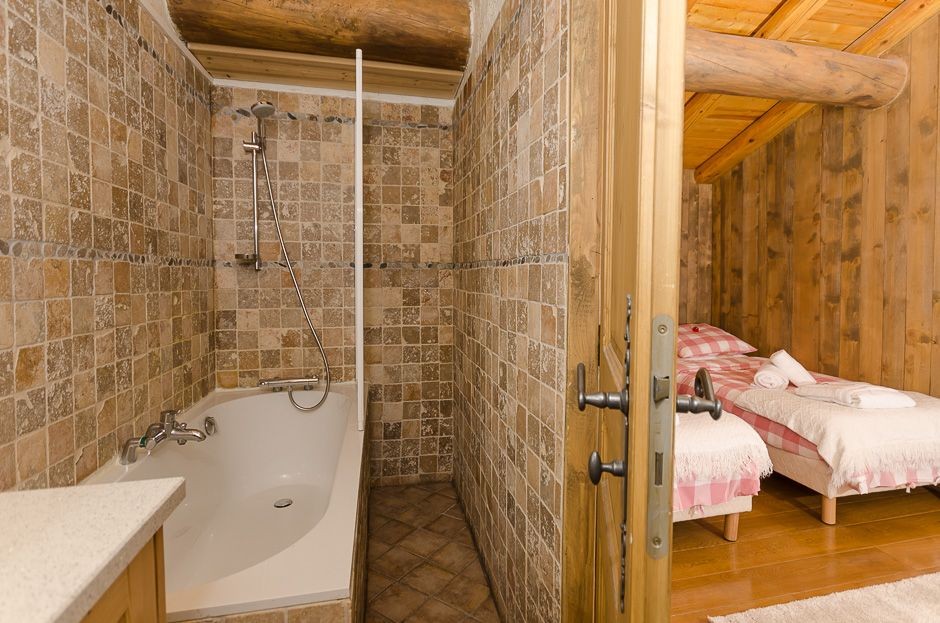 Luxury Chalet Jack With Jacuzzi In  Le Joseray, Val-d'Isère