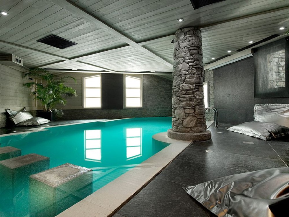 Luxury Chalet With Ski Access In Val-d'Isère