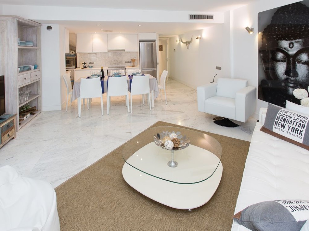 Apartment Talamanca, Ibiza 8 mins walk to the beach