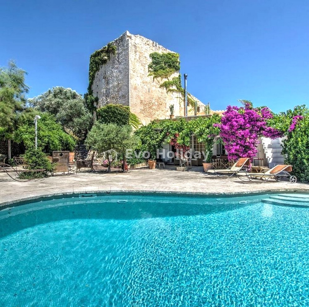 Villa Aurora