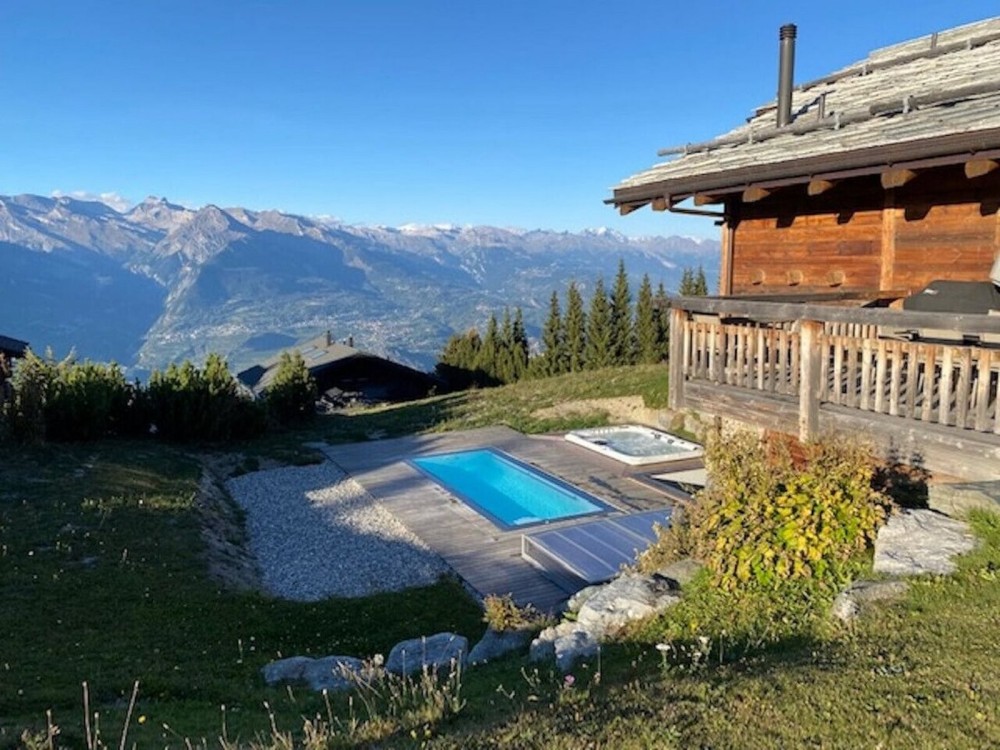 Luxury Chalet in the exclusive les Cleves