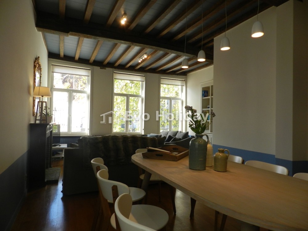 Apartment with views of mo