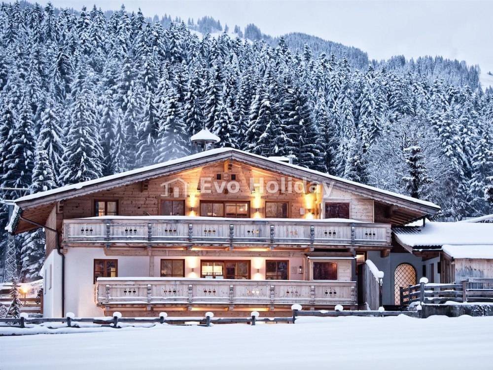 Chalet with sauna and whirlpool in Tyrol