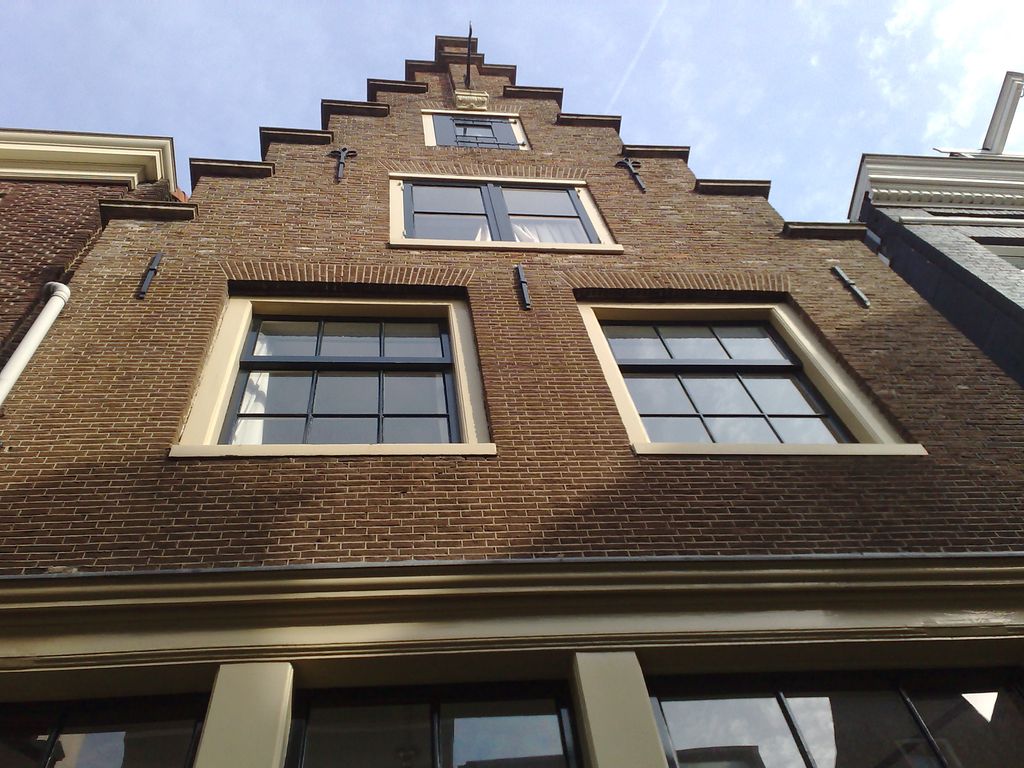 Luxury Jordaan – 2 BR & 2 Bath