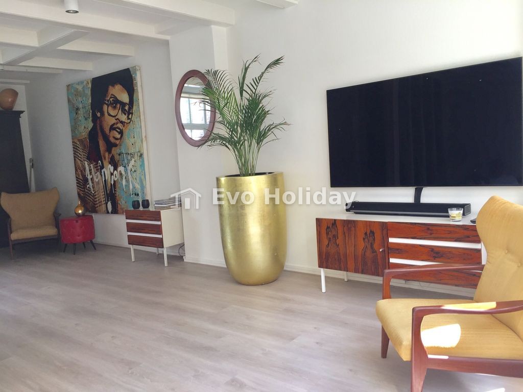 Jordan area apartment 5 min. walk from the Dam square
