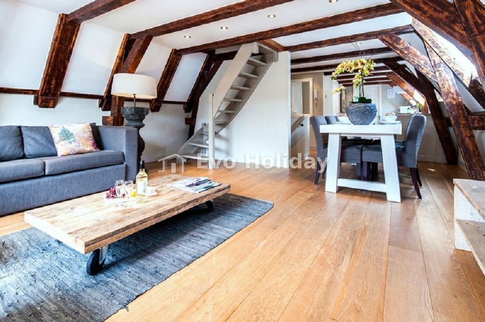 Apartment Right At The Canal Belt