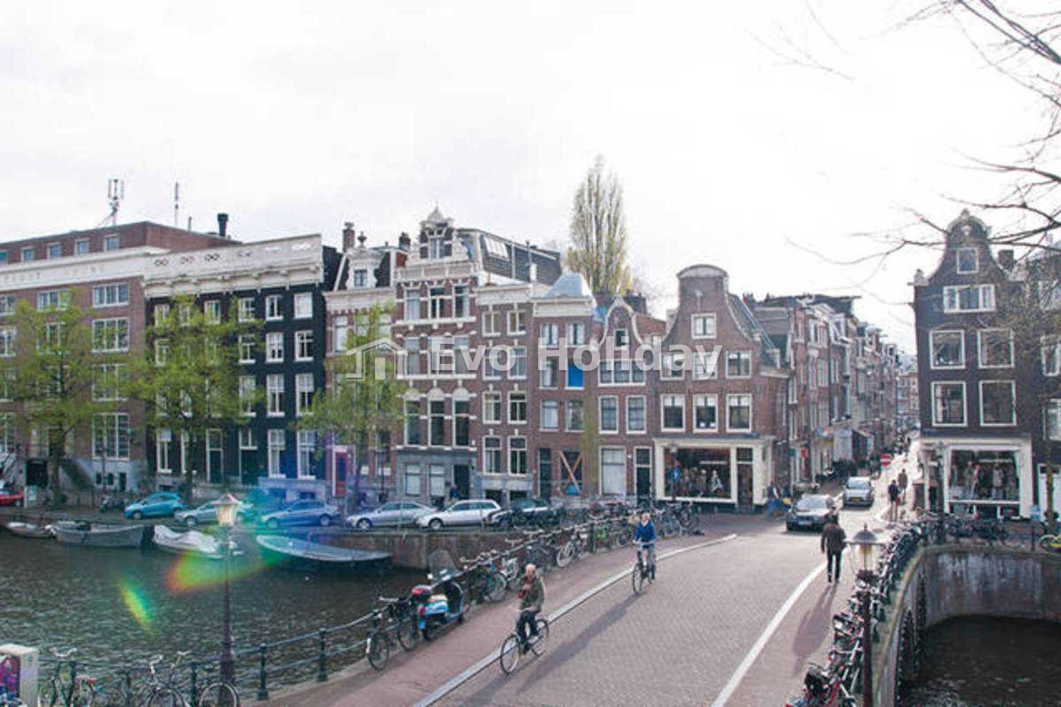Amsterdam Centre Luxury Canal House