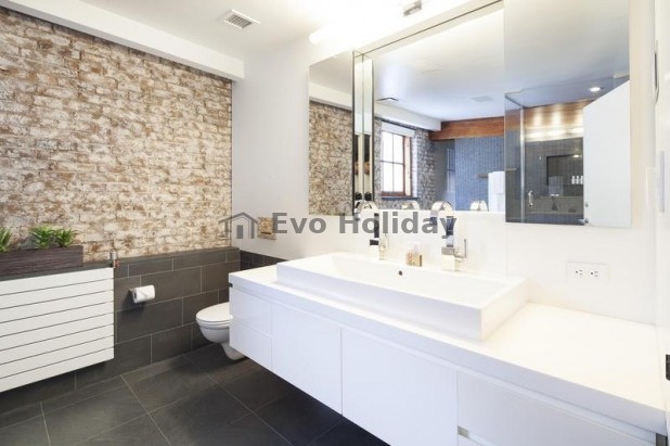 Luxury Apartment in Center Amsterdam with car parking and elevator