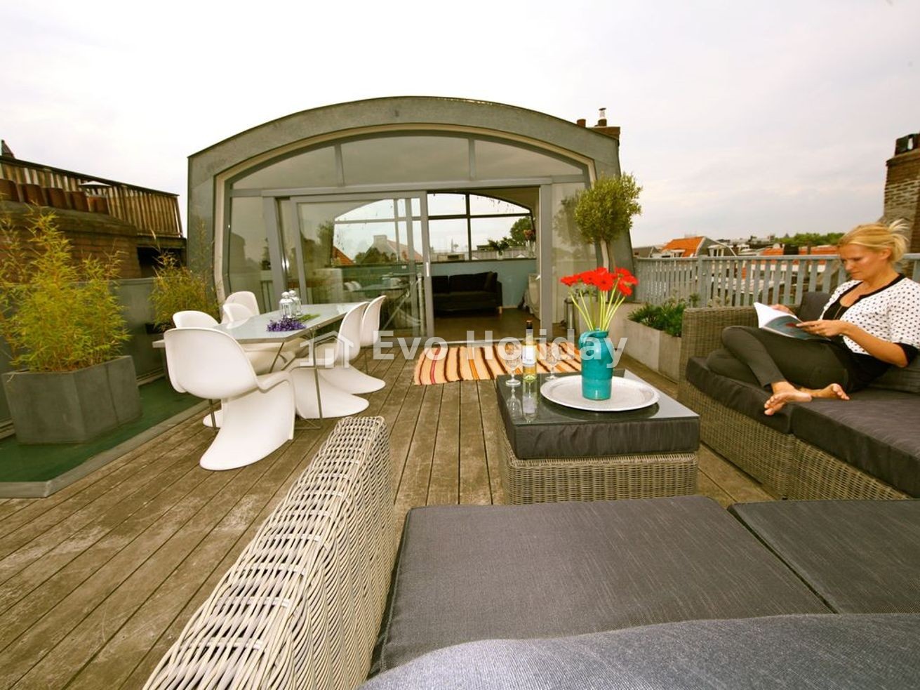 Luxury apartment with panoramic rooftop terrace