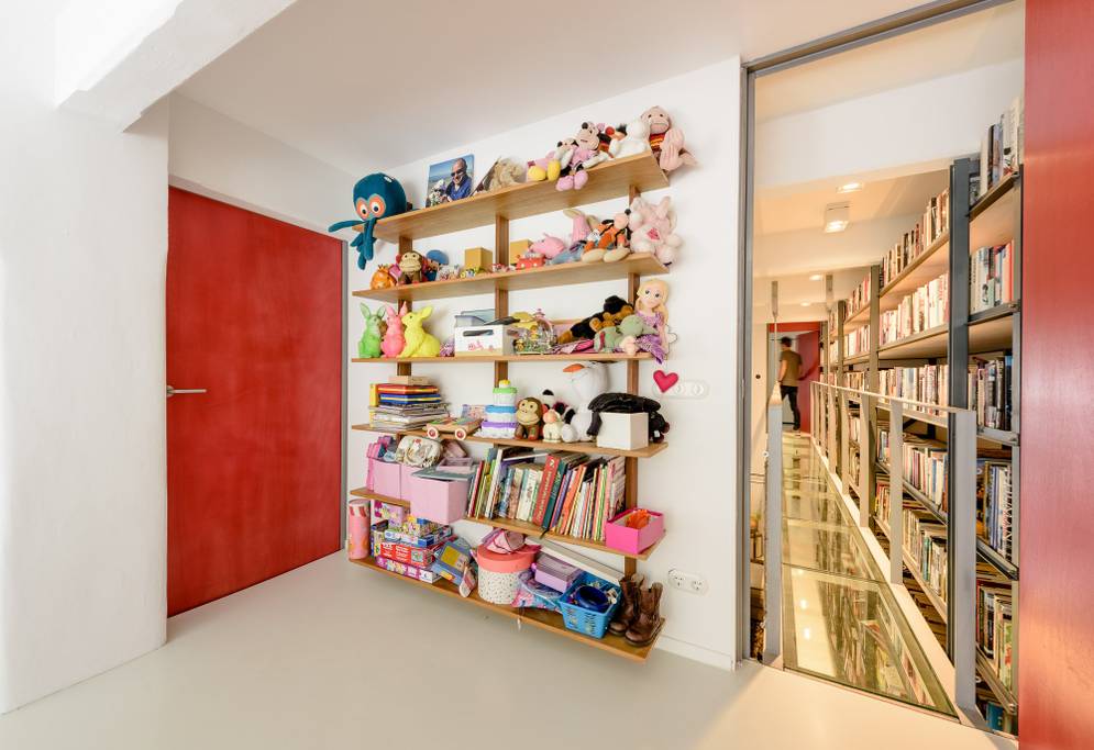 Industrial loft on edge Jordaan