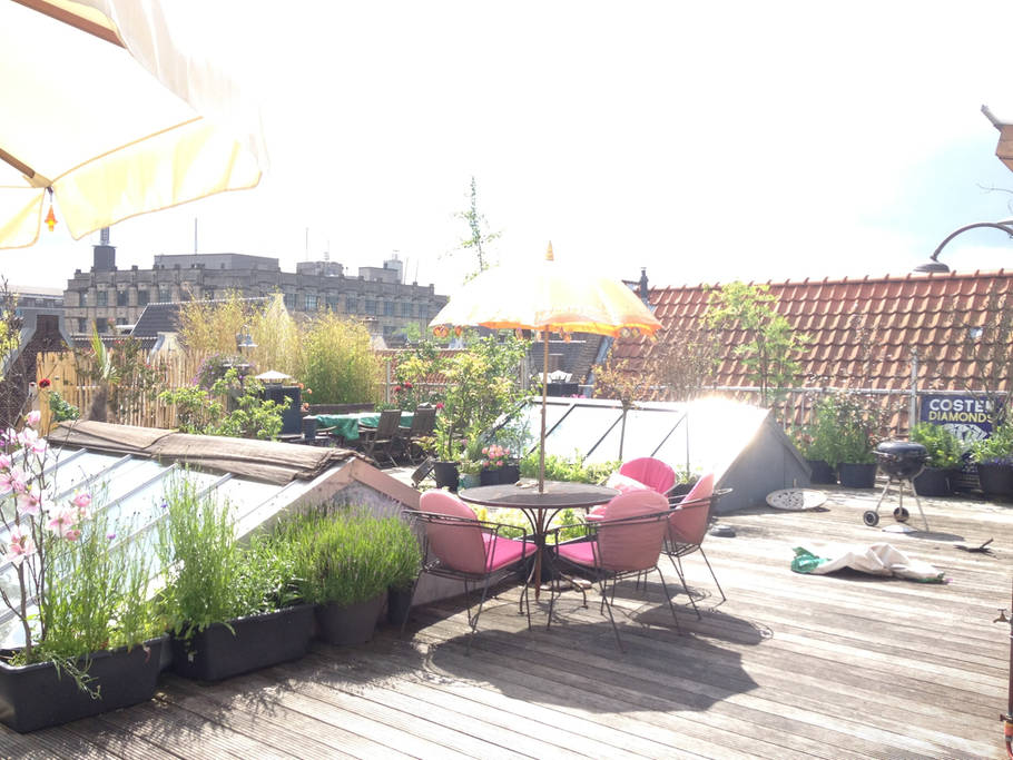 Amazing apartment – huge rooftop with canalview