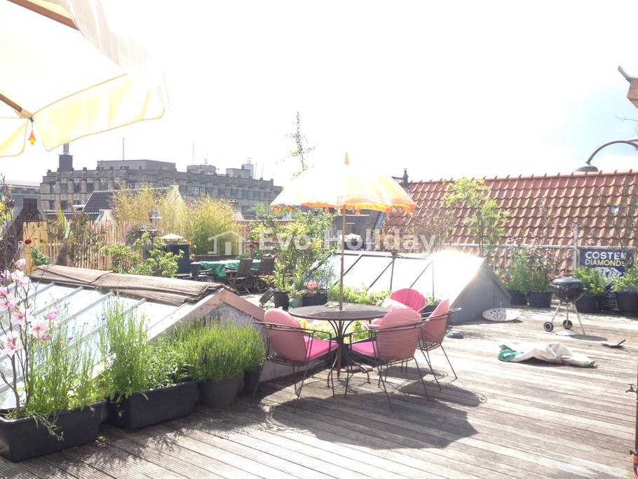Amazing apartment – huge rooftop with canalview