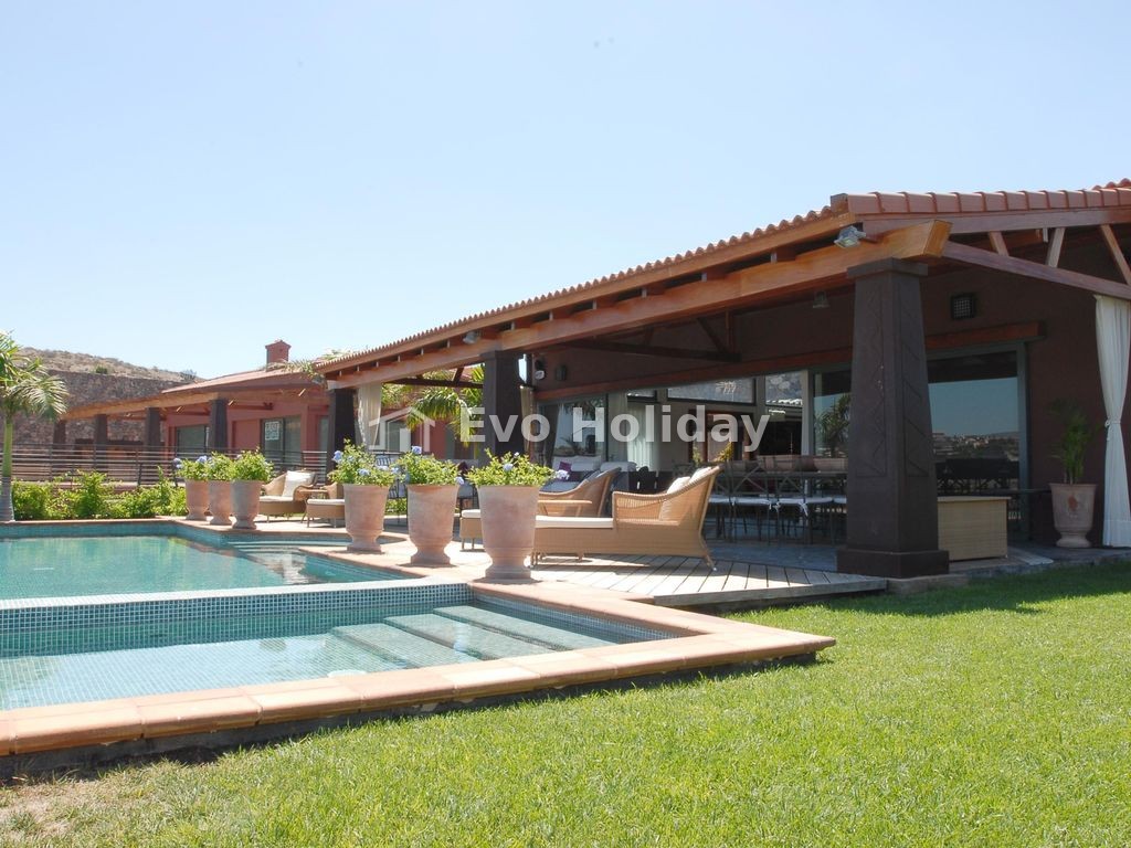 Villa Ana
