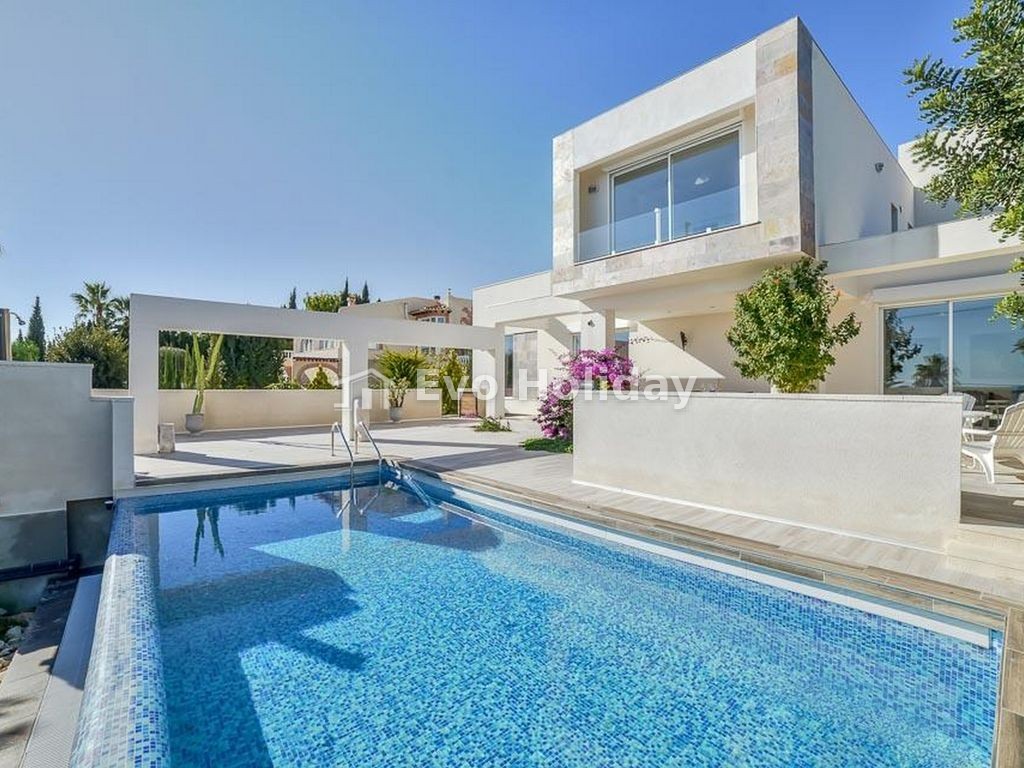 Perfect Villa Patio