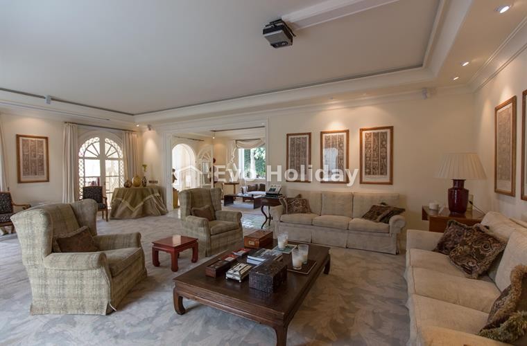 Villa Latichi