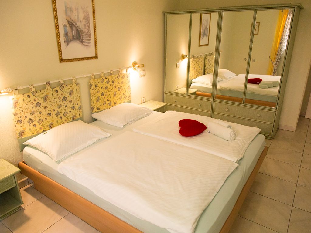 Holiday apartment with beautiful sea view
