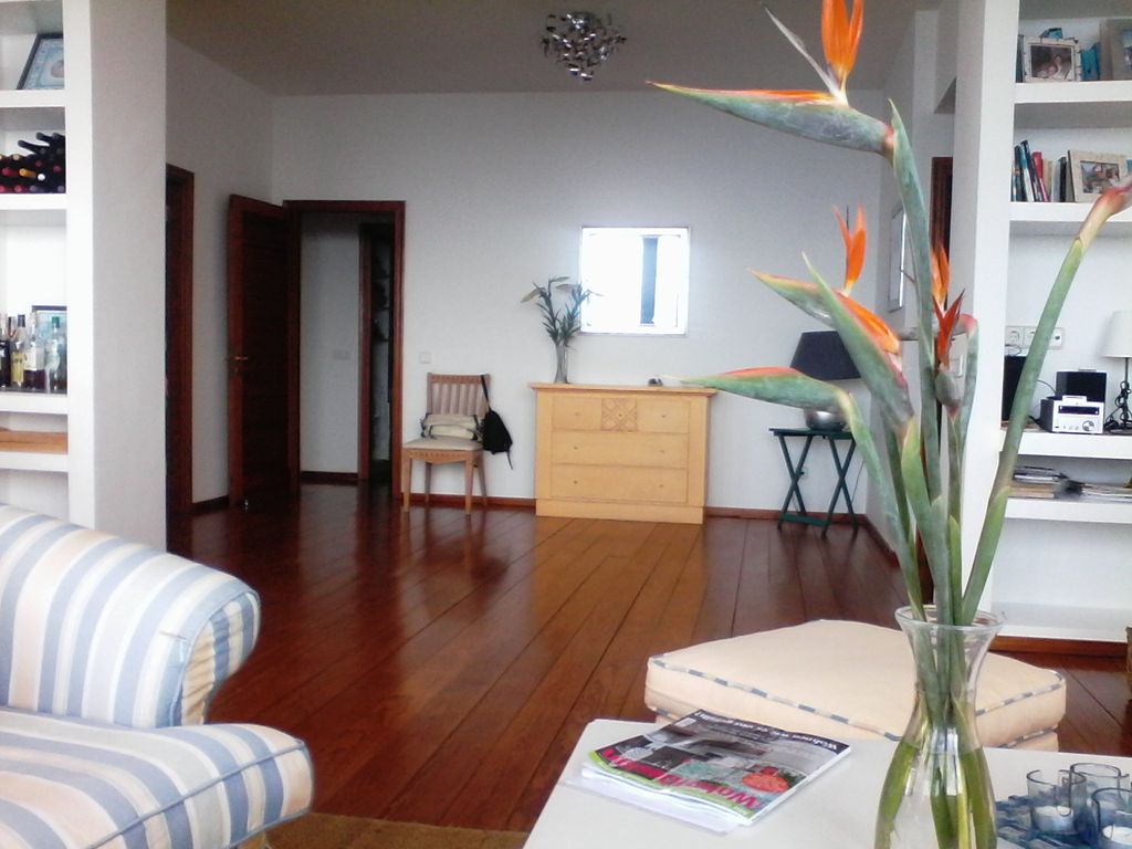 Exclusive & spacious apartment, beach within walking distance